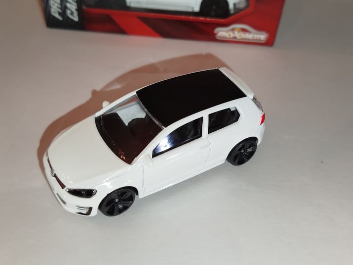 Majorette Volkswagen Golf GTI - photo numéro 5