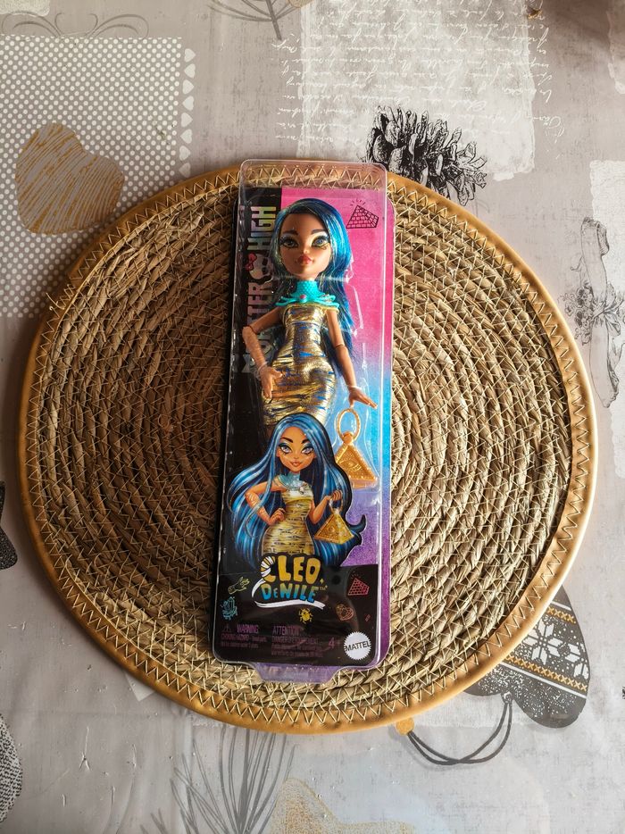 Cleo DeNile Budget Dolls
