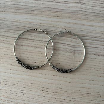 Boucles d’oreilles créoles • argentées 🌿