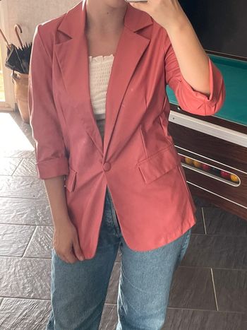 blazer en cuir rose