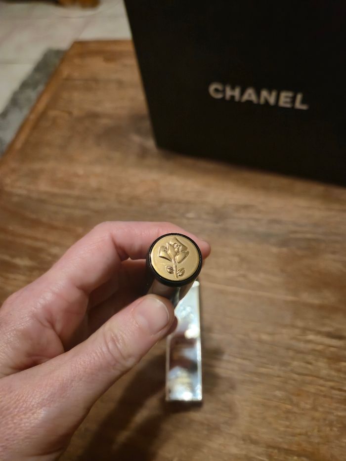 Rouge a lèvres Lancôme neuf - photo numéro 3