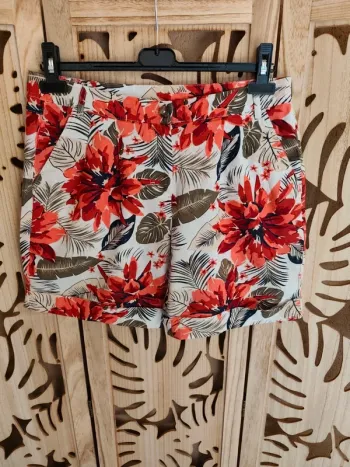 Short à revers imprimé fleuri T 40 Esmara