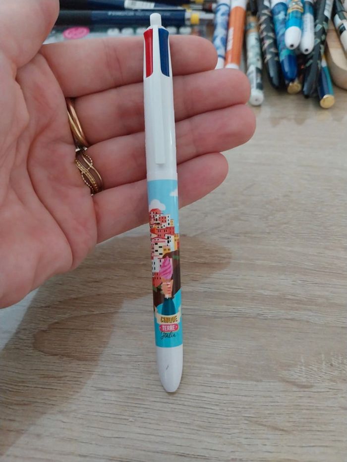 Bic 4 couleurs Italie