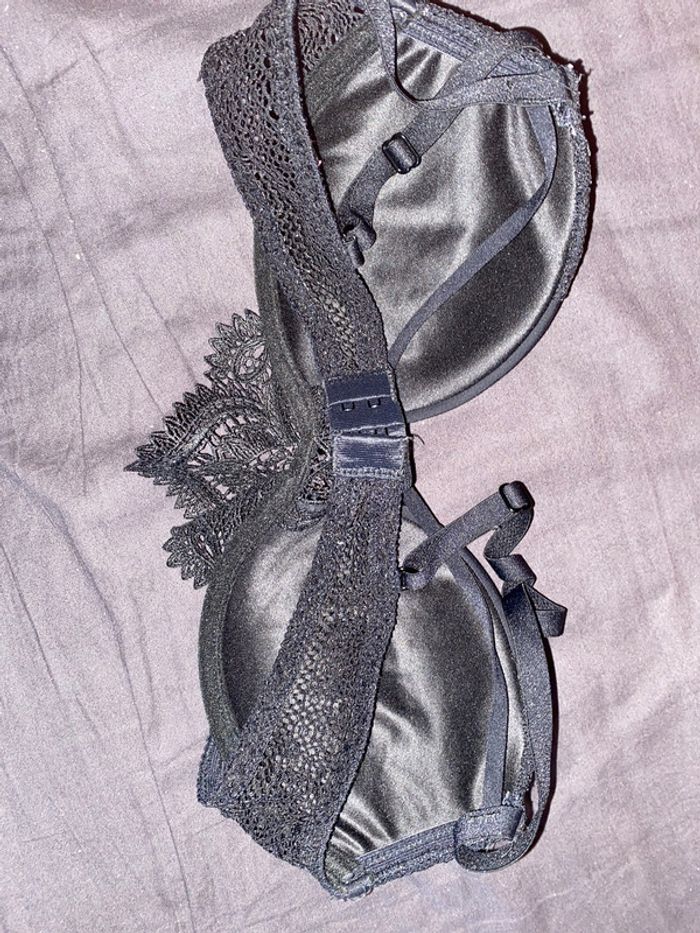 Soutien gorge - photo numéro 3