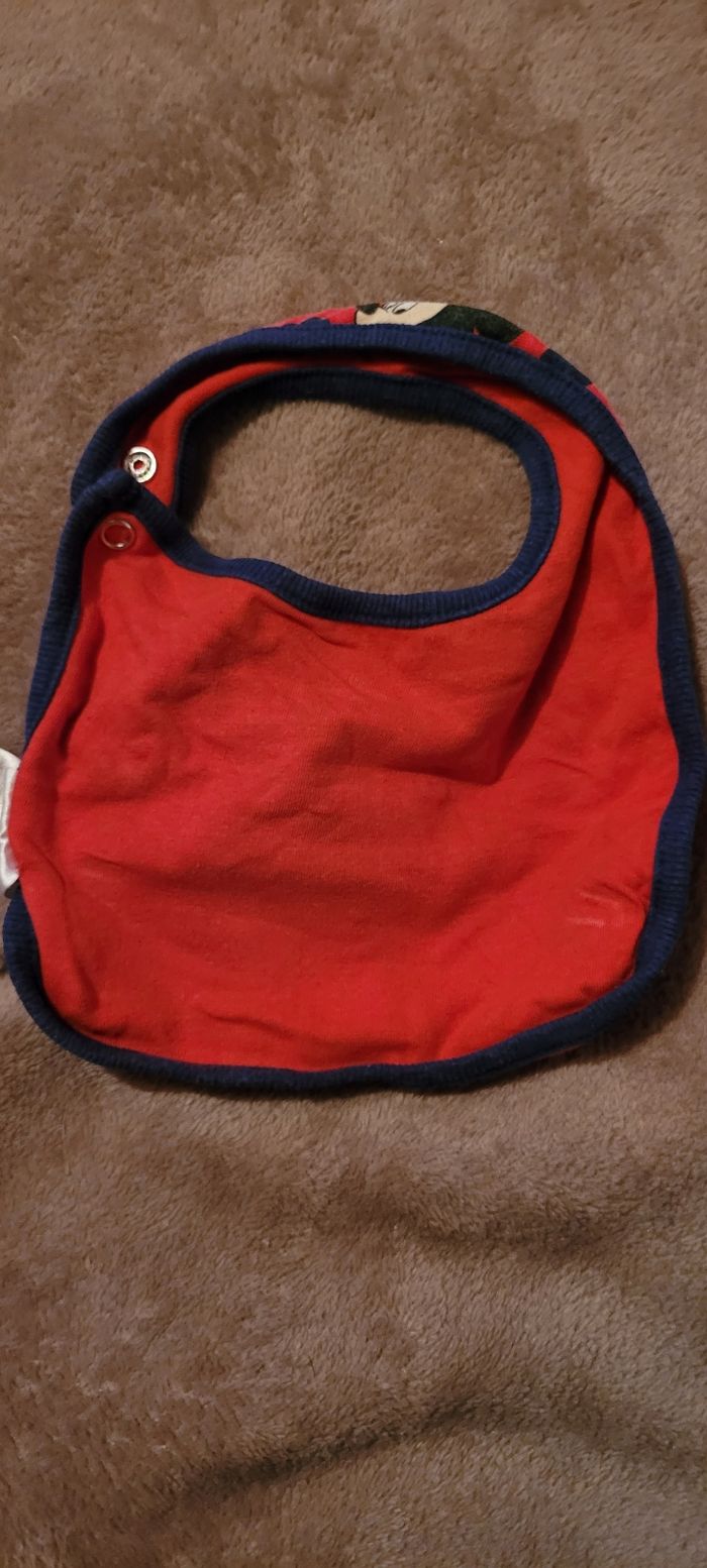 Lot de 4 bavoirs - photo numéro 5