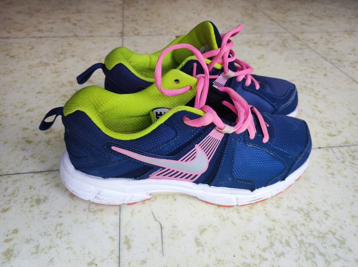 Baskets Nike Femme très bon état 37.5
