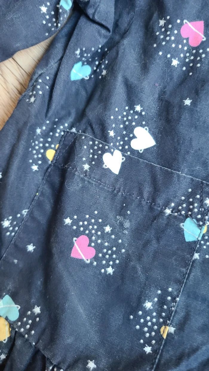 Blouse d'ecolier avec des petits coeur - photo numéro 2