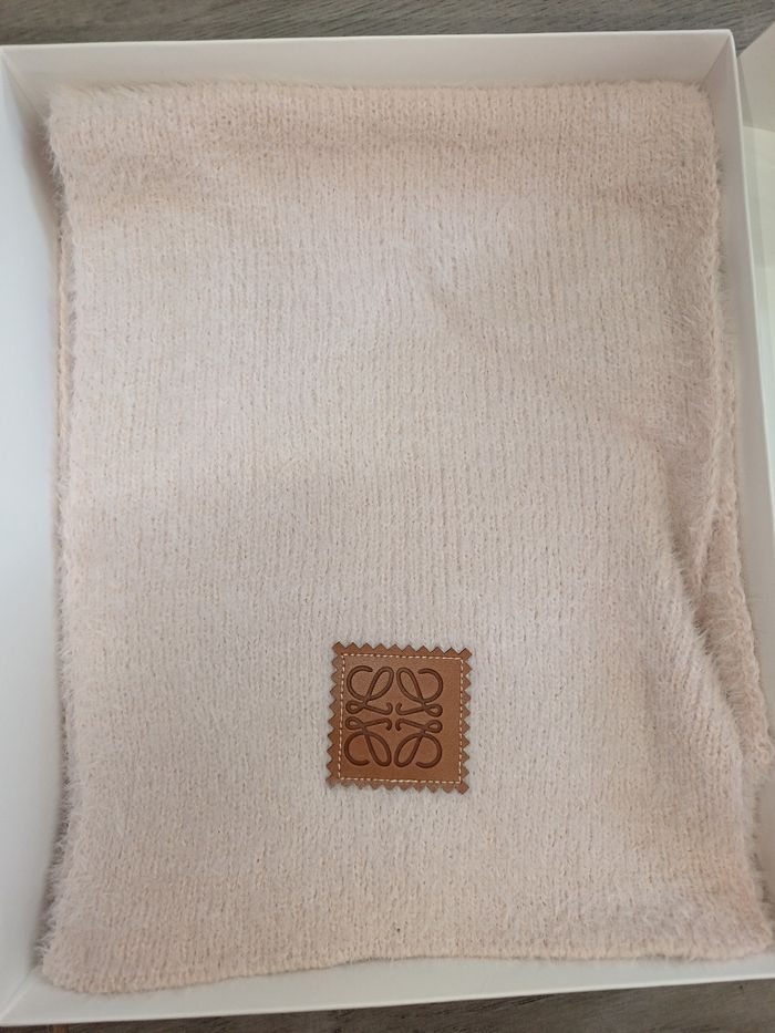 Ensemble bonnet plus écharpe neuf en laine - photo numéro 4