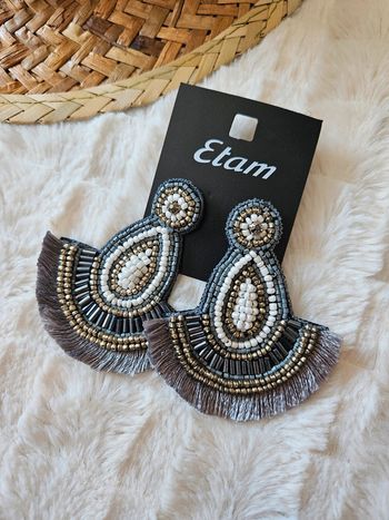 Boucles d'oreilles fantaisie neuves Etam