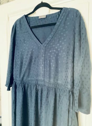 Jolie robe bleu marine