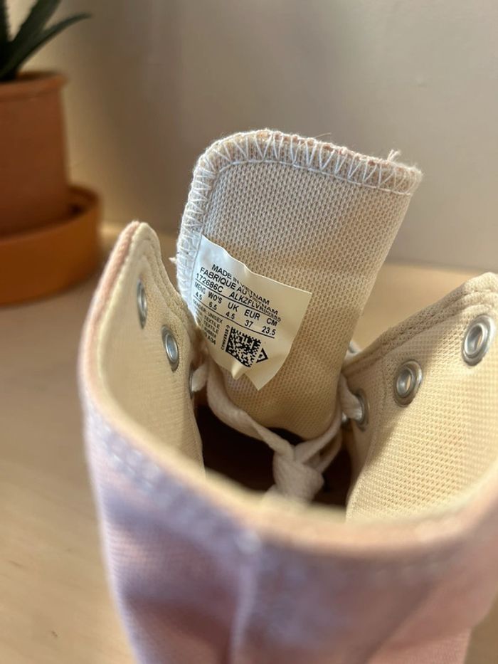 Femme ou ado : converse hautes rose clair taille 37 - photo numéro 5