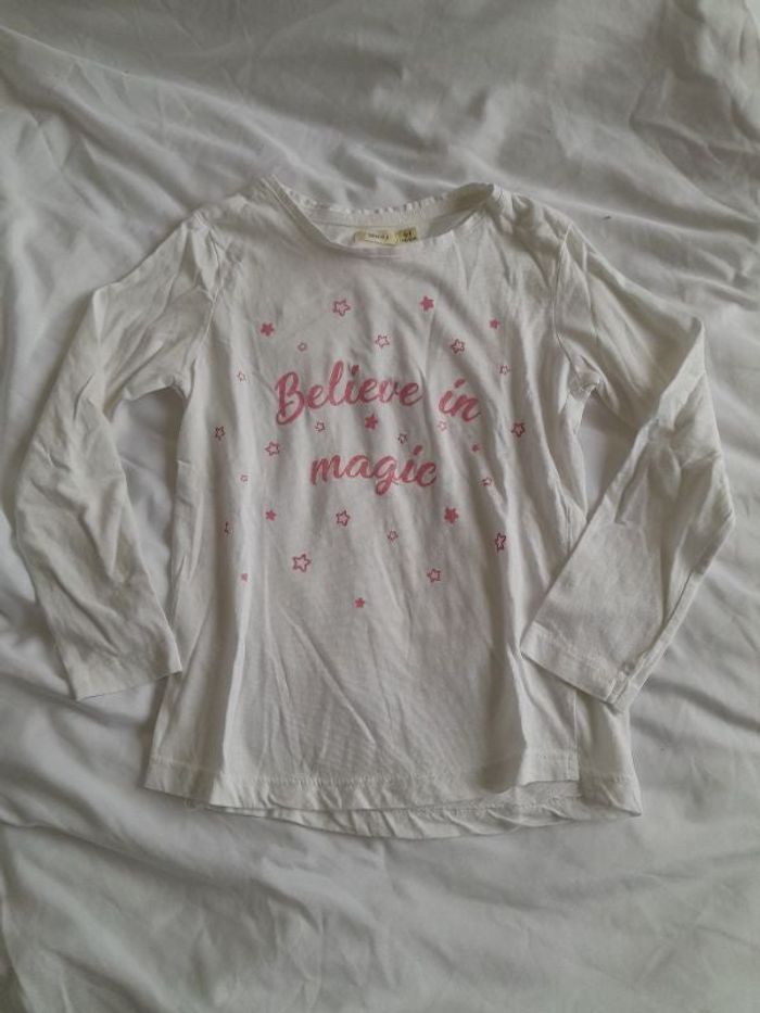 Tee shirt blanc étoiles roses