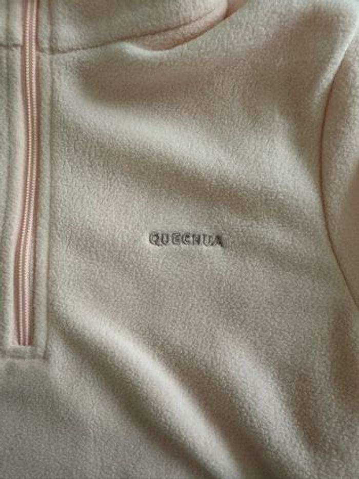 Pull polaire 4-6 ans Quechua décathlon. Parfait état. - photo numéro 3
