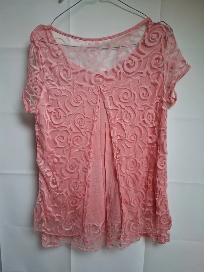 Top taille 38 - photo numéro 2
