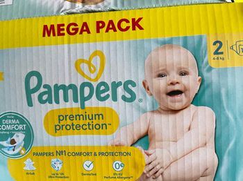 Couches Pampers premiums taille 2