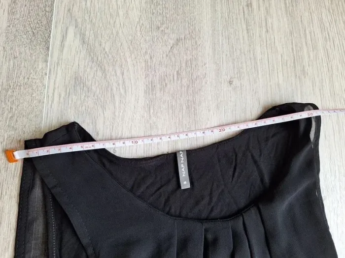 Robe noire - photo numéro 7