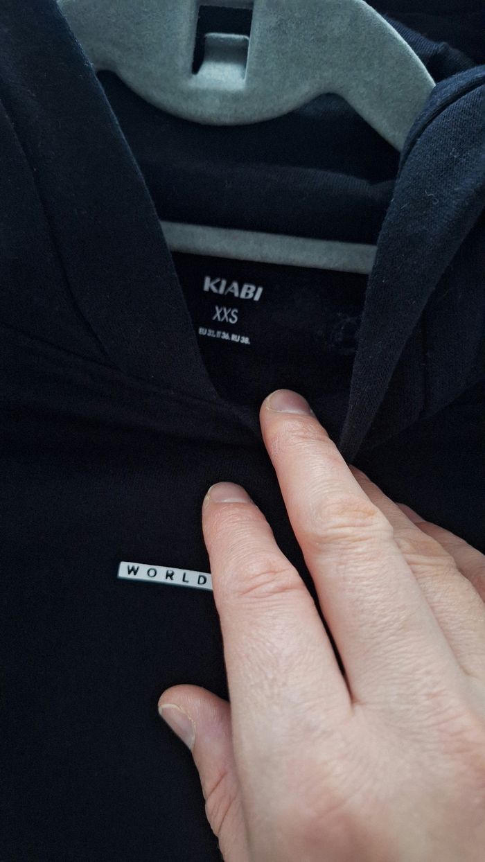 Sweat en molleton à capuche noir uni sport - photo numéro 6