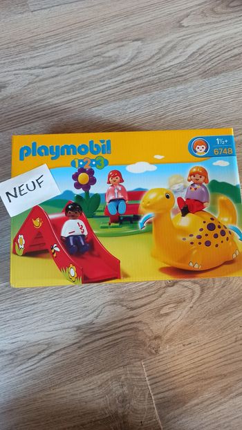 Boite Playmobil neuve 123 aire de jeux 6748