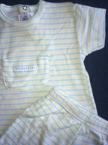 Tenue (ou pyjacourt) Petit Bateau 6 mois