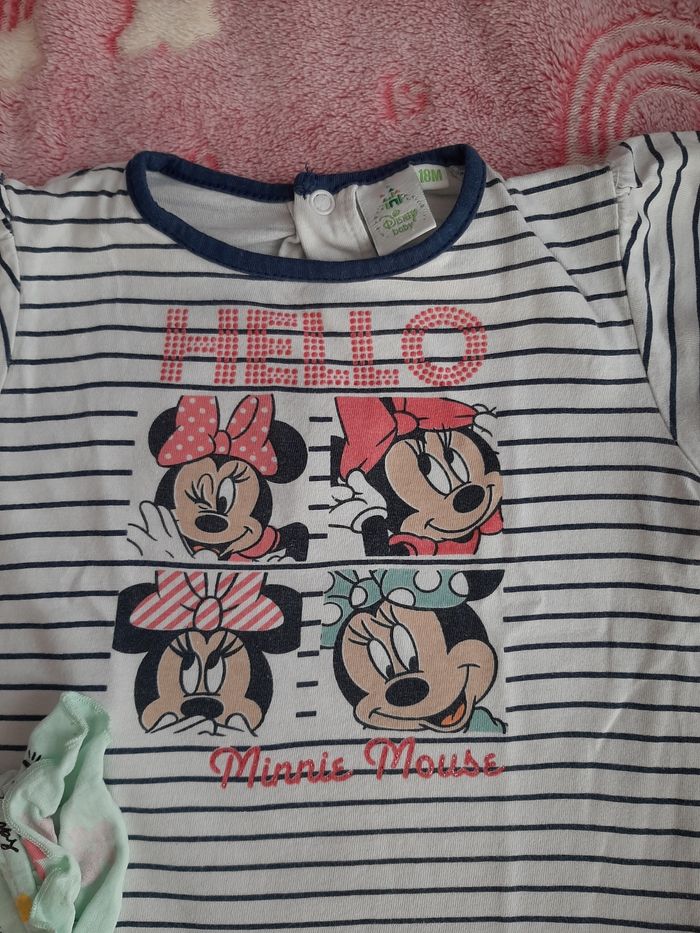 3 tee-shirts 18 mois - photo numéro 3