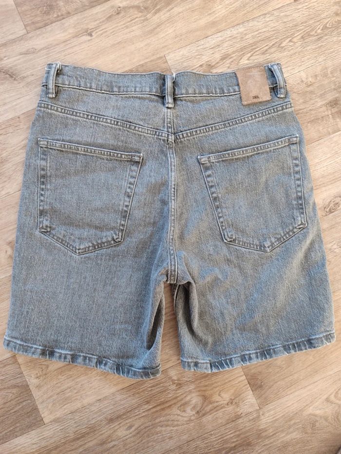 Bermuda en jean gris Zara - photo numéro 2