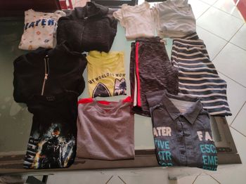 Lot vêtements garçon 10 ans