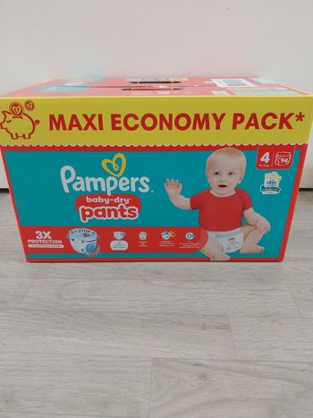 Carton pampers taille 4 pants 94 couches