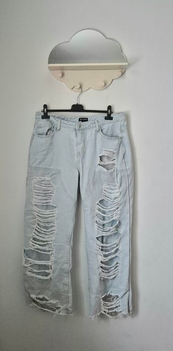 Jeans destroy * PrettyLittleThing *