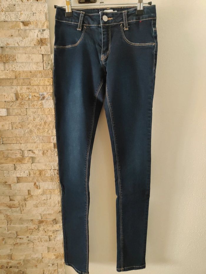 Jean bleu Levi's