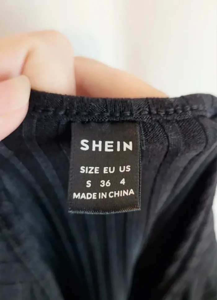 Joli top Shein S (36) - photo numéro 3
