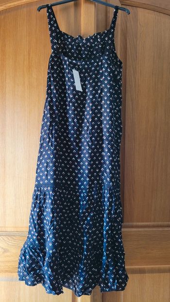 Robe fluide noire neuve