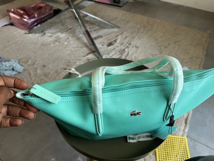 Sac Lacoste à main neuf - photo numéro 4