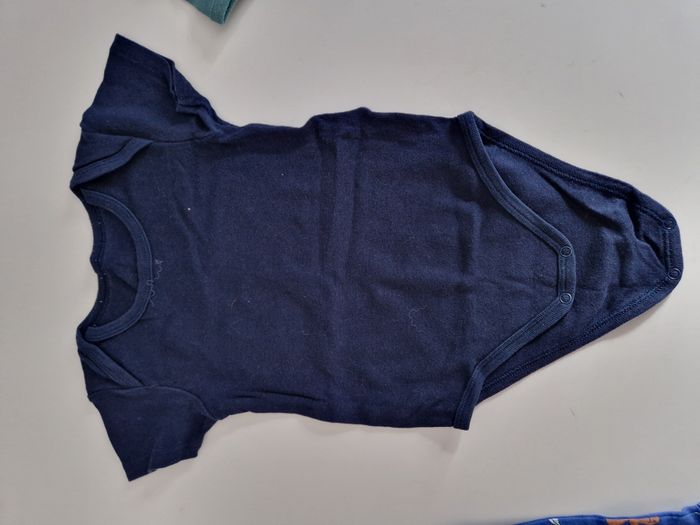 lot de 5 bodies bébé garçon 24 mois - photo numéro 4