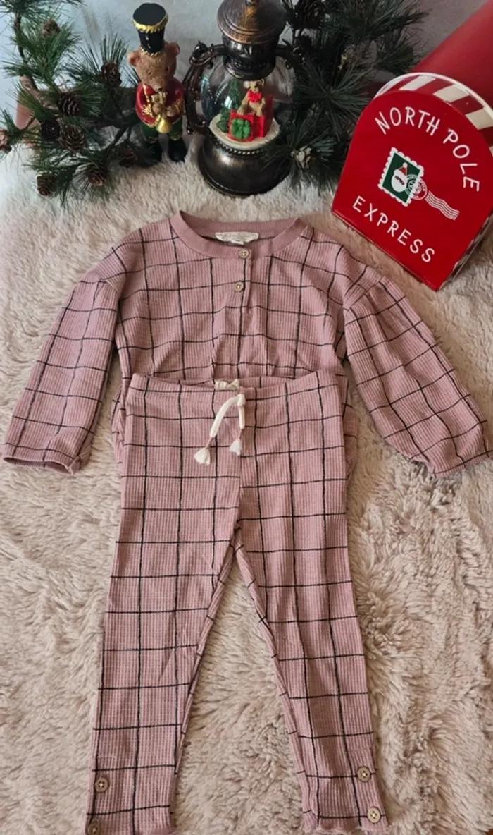 Adorable ensemble 3 pièces signé Jessica Simpson - Taille 12 mois