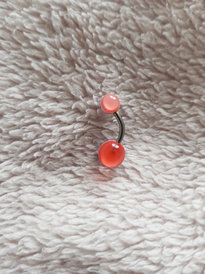 Piercing nombril - photo numéro 4