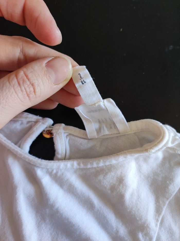 Tee shirt et jupe - photo numéro 2