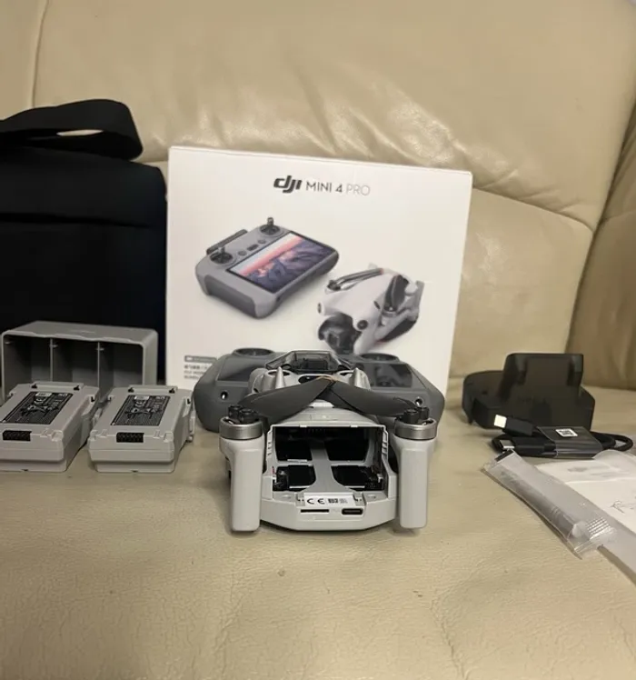 DJI Mini 4 Pro Fly More Combo - photo numéro 3
