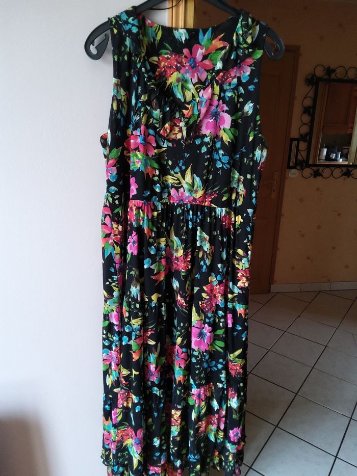 Robe longue neuve