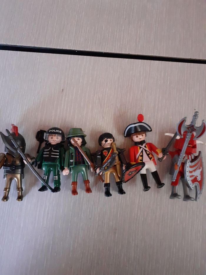 Lot personnages playmobil