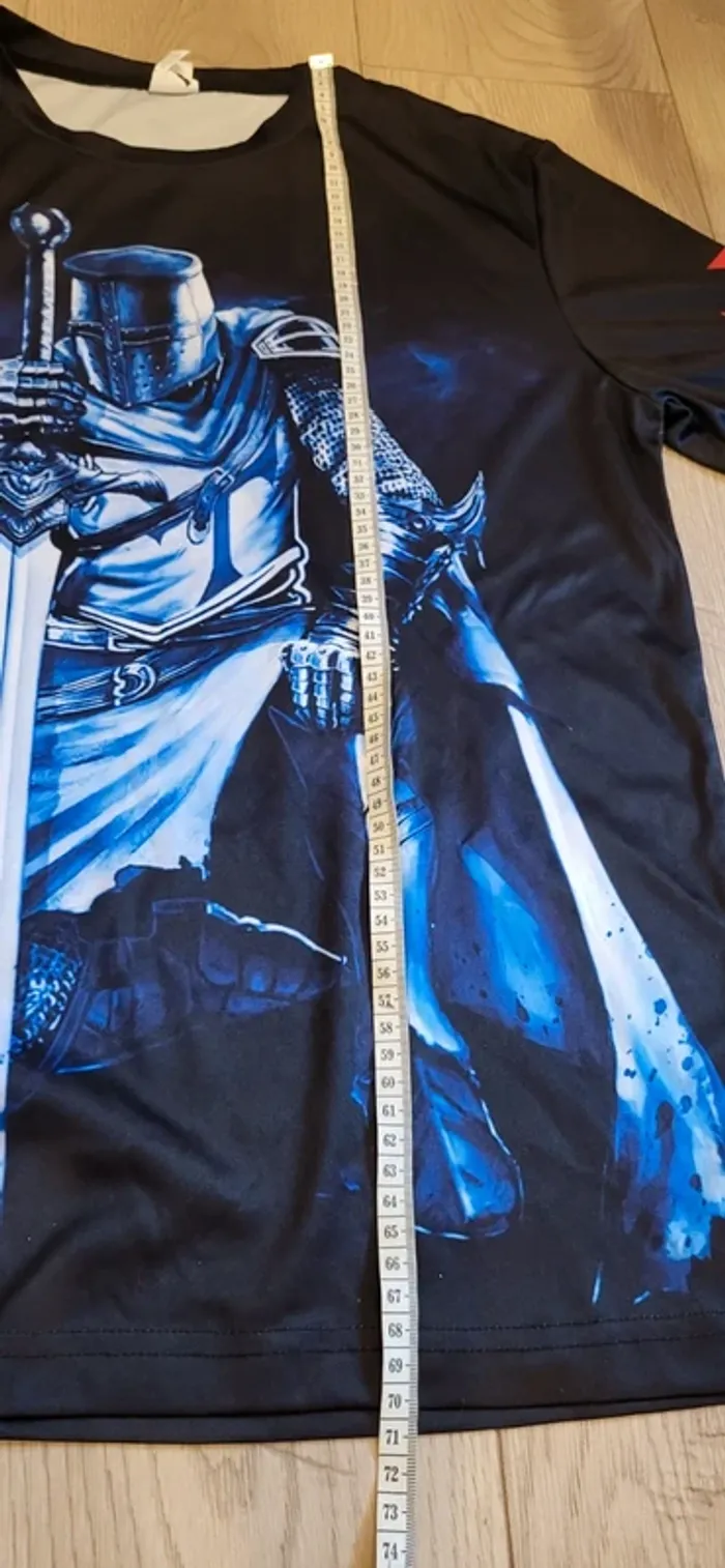T-shirt manche longue chevalier médiéval / croix templier – Taille S - Très bon état - Noir - photo numéro 11