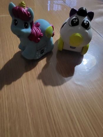 2 animaux musicaux Vtech et Chicco