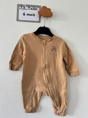 Pyjama / dors bien / grenouillère Winnie l’ourson - taille 6 mois 🌼