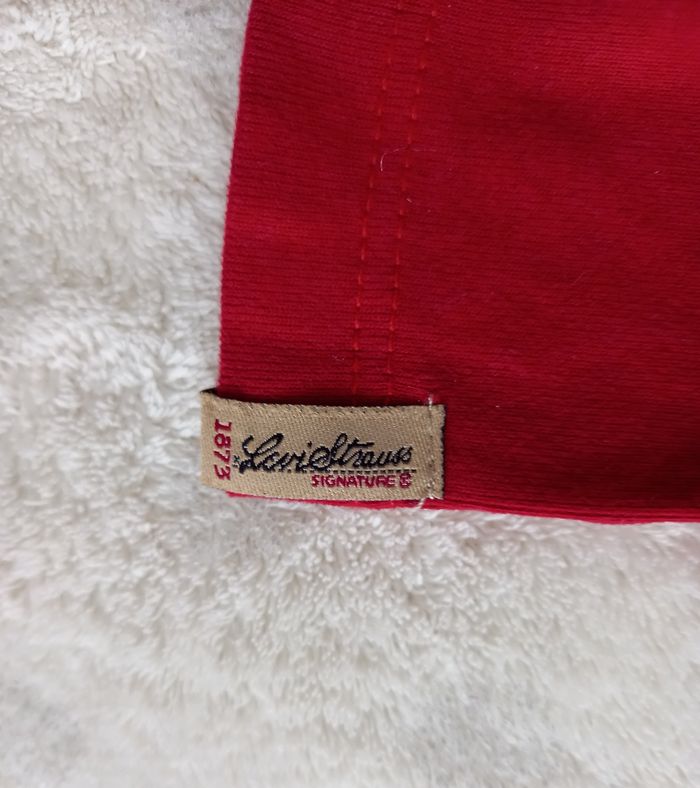 T shirt rouge et rose Levi's 3 mois - photo numéro 8