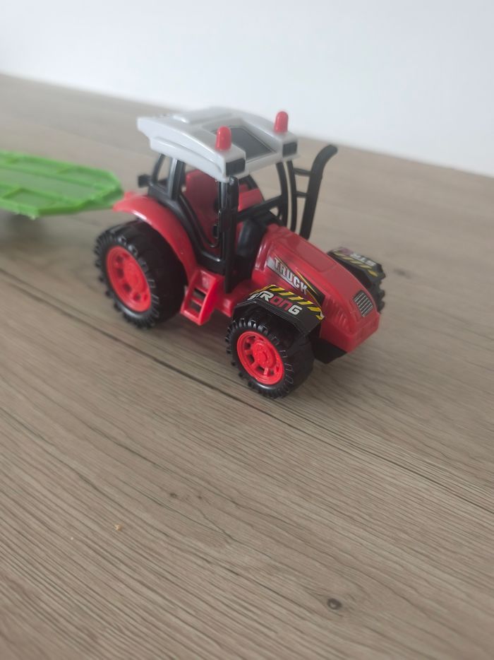 Patit tracteur et sa remorque plateau - photo numéro 2