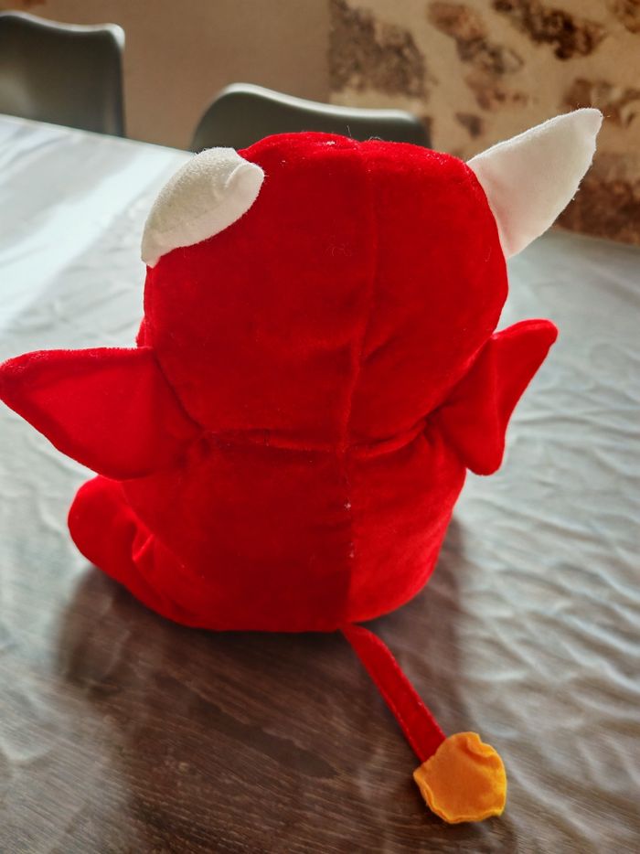 Peluche démon avec cœur - photo numéro 2