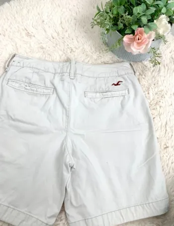 Short Hollister blanc taille 40
