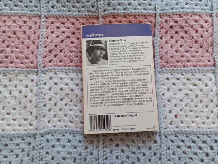 Livre stephen king la tour sombre le pistolero - photo numéro 2