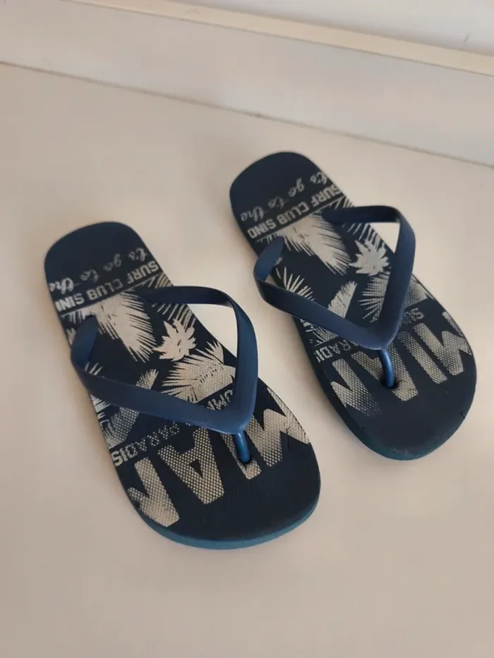 Tong chaussures de plage garçon - photo numéro 2