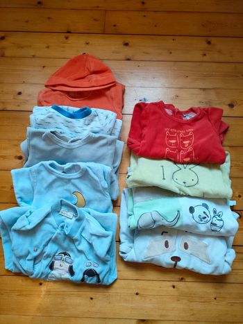Lot pyjamas 6 mois