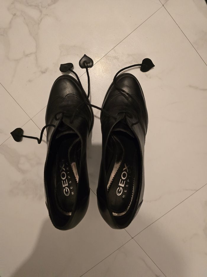 Chaussures a talons jamais portée - photo numéro 2